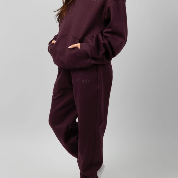 NEW Comfrt Maroon Hoodie and Sweatpants Set *Discontinued* Medium - Picture 2 of 2
